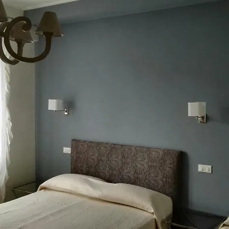 Laura * Diano Marina