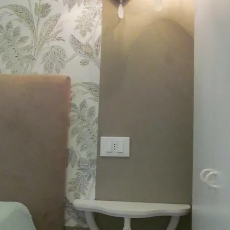 Laura * Diano Marina