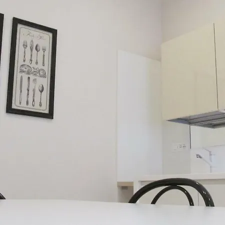 Laura * Diano Marina