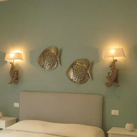 Laura Apartament *