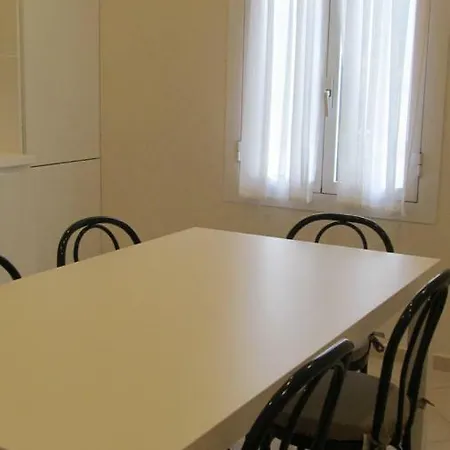 Laura * دْيانو مارينا