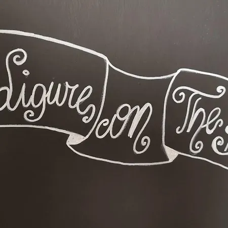 Laura دْيانو مارينا