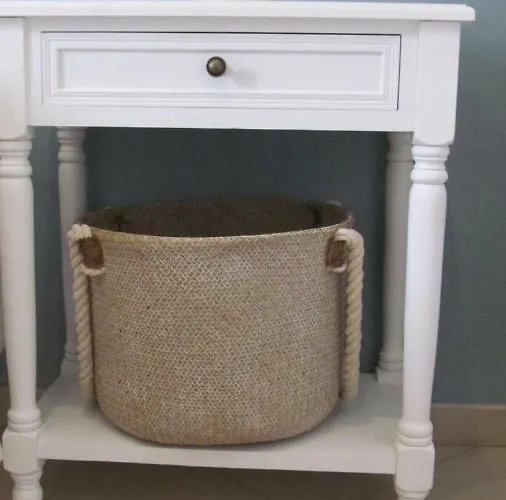 公寓 Laura 迪亚诺马里纳